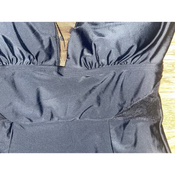 SO Juniors Plus Size 1x Black Halter Mesh One Piece Bathing Suit Swim Wear NWT - Picture 6 of 16